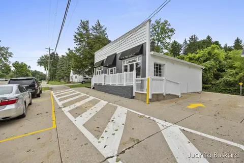 72167208 Belding, Rockford, MI 49341