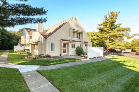 3487 Scots Pne, Portage, MI 49024