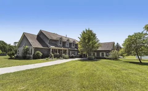 411 Grass Lk, Coldwater, MI 49036
