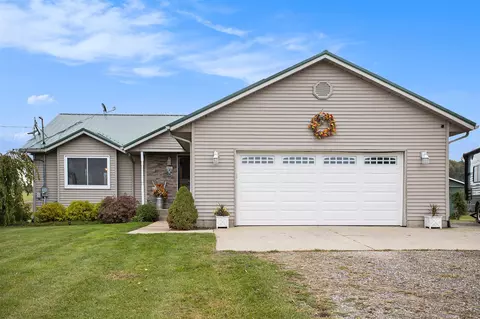 211 S Eaton, Nashville, MI 49073