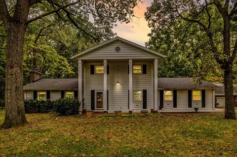 10711 W Kl, Kalamazoo, MI 49009