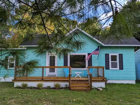 476 Fremont, Newaygo, MI 49337