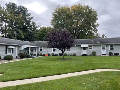 5090 Southglow #17, Kentwood, MI 49508