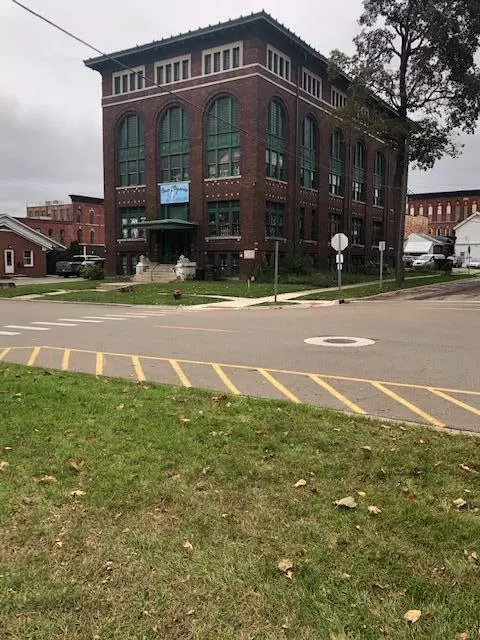 115 E Grn, Marshall, MI 49068
