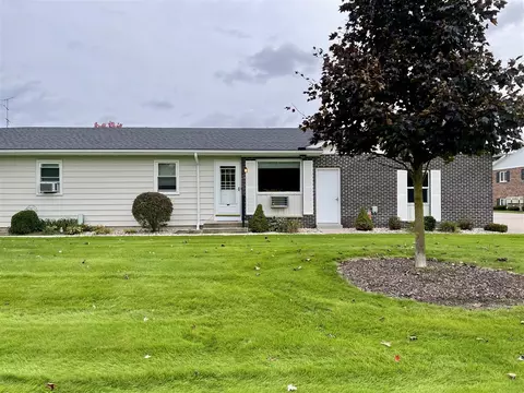 713 Andover, Kentwood, MI 49548