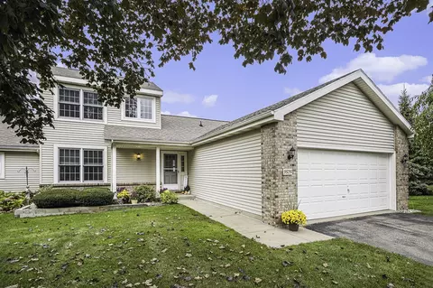 3525 Woodbridge, Portage, MI 49024
