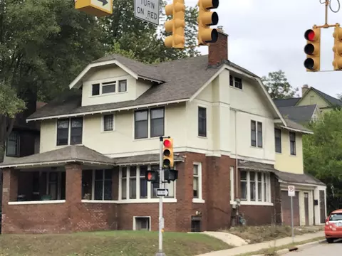 557 Fulton, Grand Rapids, MI 49503