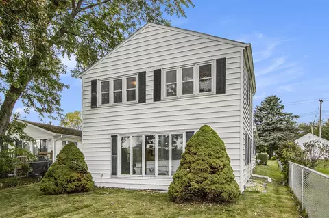 8827 Waruf, Portage, MI 49002