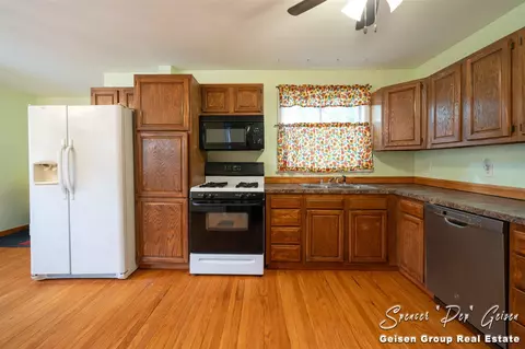 617 S Broas, Belding, MI 48809 photo 12