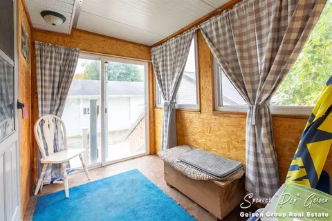 617 S Broas, Belding, MI 48809 photo 37