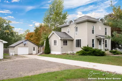 617 S Broas, Belding, MI 48809