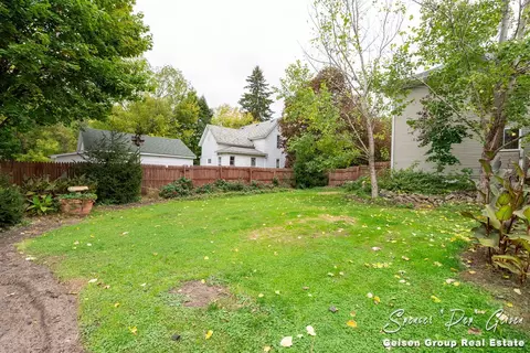 617 S Broas, Belding, MI 48809 photo 39