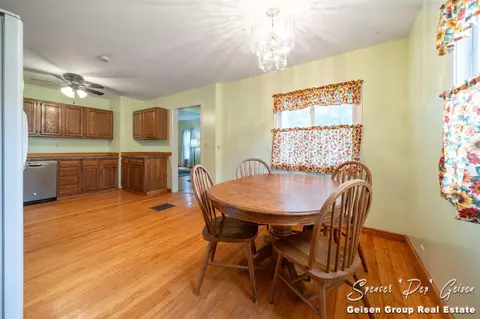 617 S Broas, Belding, MI 48809 photo 16