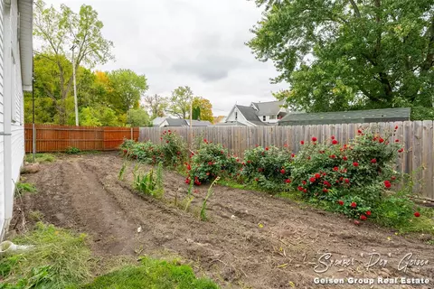 617 S Broas, Belding, MI 48809 photo 42