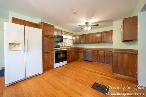 617 S Broas, Belding, MI 48809 photo 9