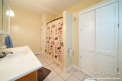 617 S Broas, Belding, MI 48809 photo 22