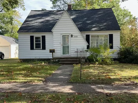 2101 Mills, North Muskegon, MI 49445