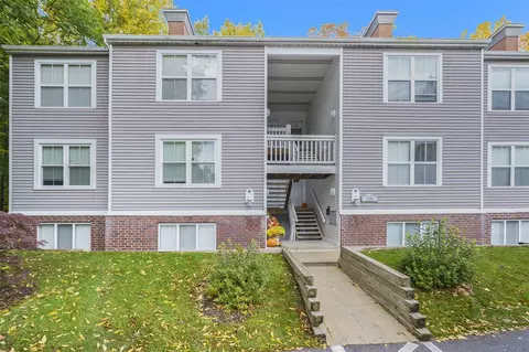 3380 Pine Mdw #301, Kentwood, MI 49512