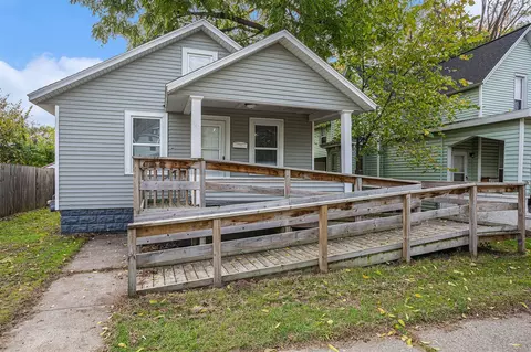 440 Woodlawn, Grand Rapids, MI 49507