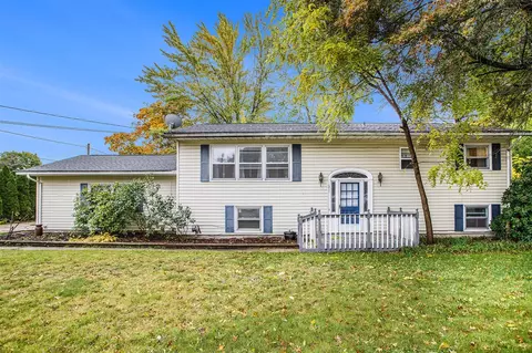 1211 Romence, Portage, MI 49024