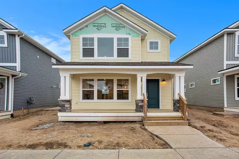 7900 Greendale Dr, Byron Center, MI 49315