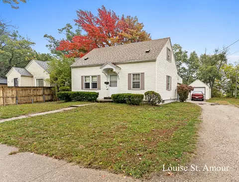 35 E Maplewood, Muskegon Heights, MI 49444
