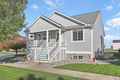10561 Knollgate, Holland, MI 49423