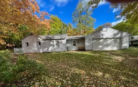 84029 42nd, Decatur, MI 49045