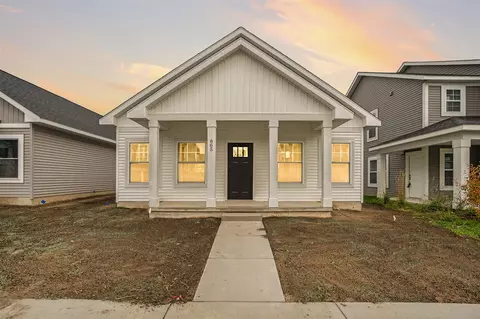 865 Winchester, Holland, MI 49423