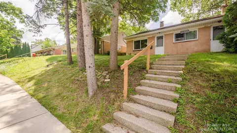 2219 Dexter, Ann Arbor, MI 48103