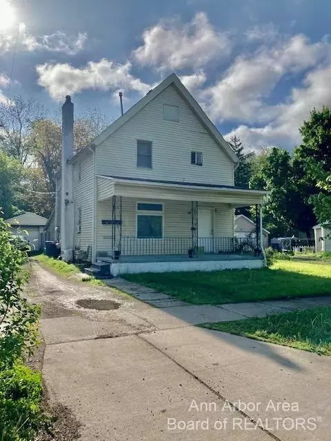 109 S S Grv, Ypsilanti, MI 48198