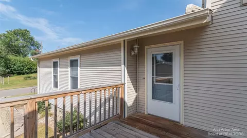 1205 E Mcdevitt, Jackson, MI 49203 photo 11