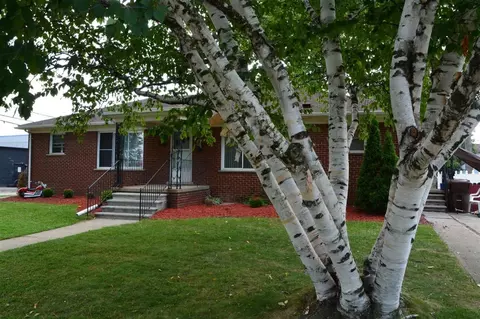 3350 Cadillac, Wayne, MI 48184 photo 2