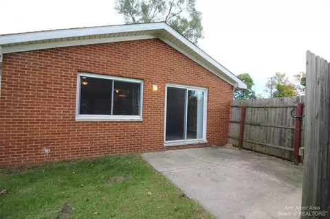 4648 Dexter Pinckney, Dexter, MI 48130 photo 9