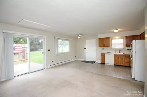 4648 Dexter Pinckney, Dexter, MI 48130 photo 6