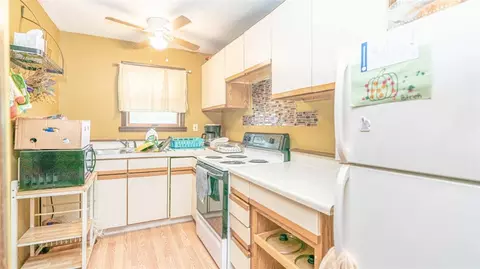 211 W Henry, Saline, MI 48176 photo 7