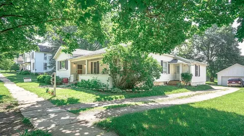 211 W Henry, Saline, MI 48176 photo 3