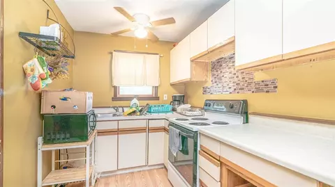 211 W Henry, Saline, MI 48176 photo 6