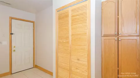 1923 Dexter, Ann Arbor, MI 48103 photo 10