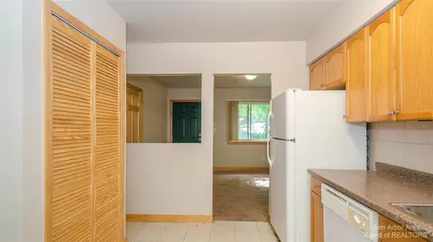 1923 Dexter, Ann Arbor, MI 48103 photo 9