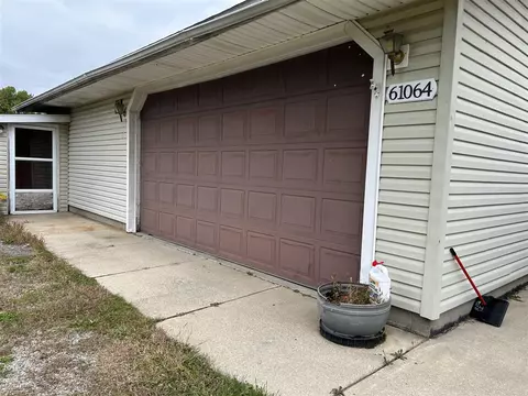 61064 Wayne, Colon, MI 49040 photo 4