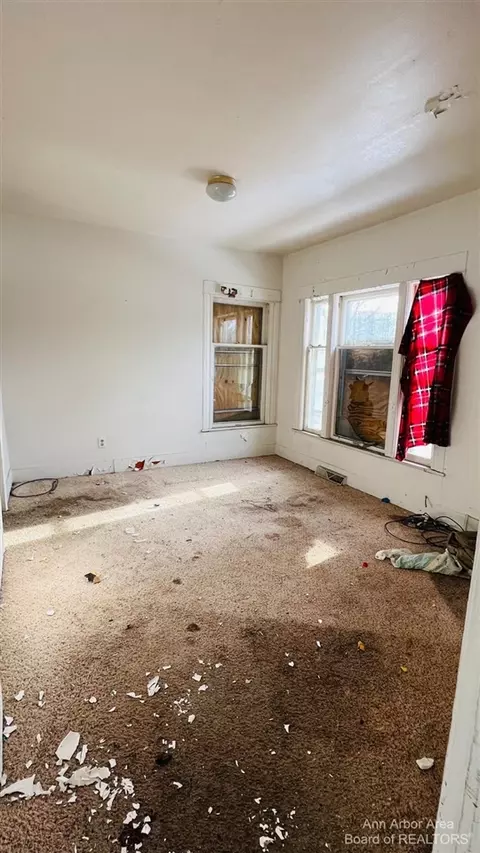 701 Detroit, Jackson, MI 49201 photo 3
