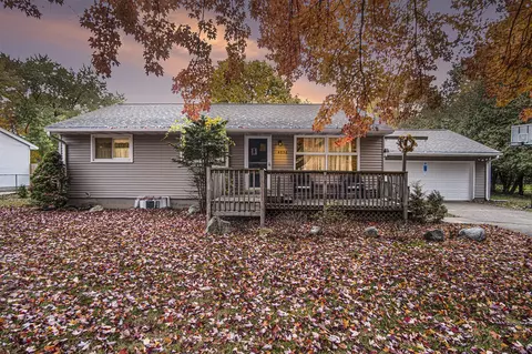 4756 Heinicke, Norton Shores, MI 49441