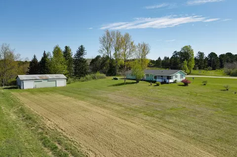 15480 Pleasanton, Bear Lake, MI 49614