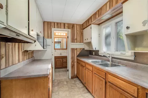894 Riverview, Plainwell, MI 49080 photo 11