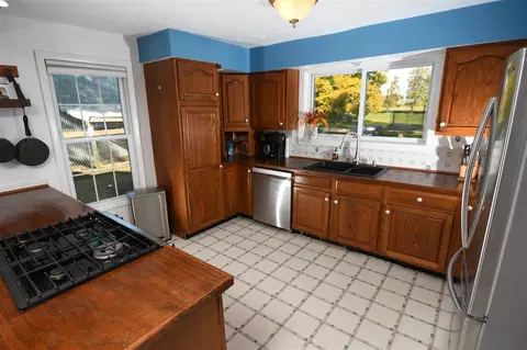15623 E W, Fulton, MI 49052 photo 9