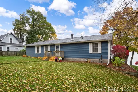 1144 E 88th, Newaygo, MI 49337 photo 3
