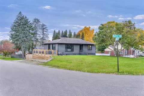 2270 Maple, Jackson, MI 49203 photo 1