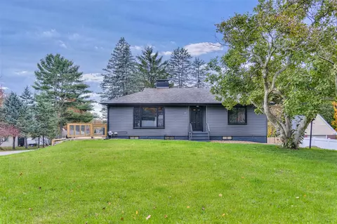 2270 Maple, Jackson, MI 49203 photo 2