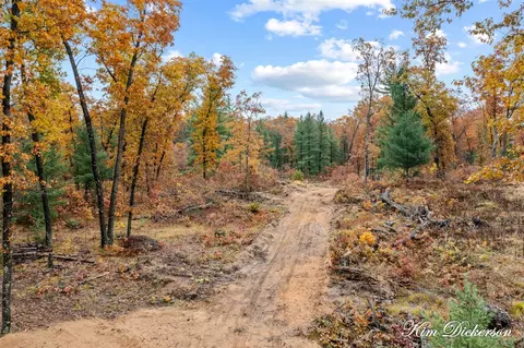 V/l Putnam, Twin Lake, MI 49457